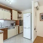 Apartamento Amari *