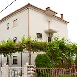 Apartamento Amari Kaštela