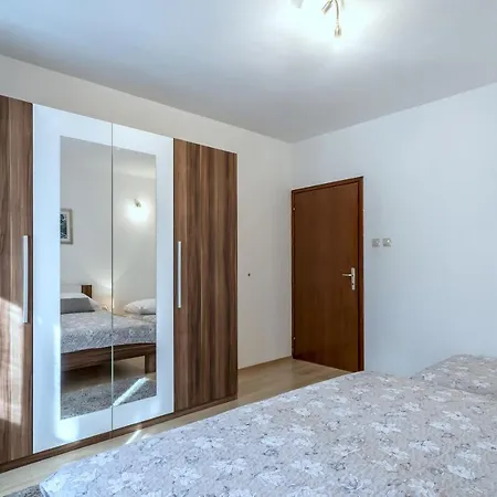Amari Apartment *