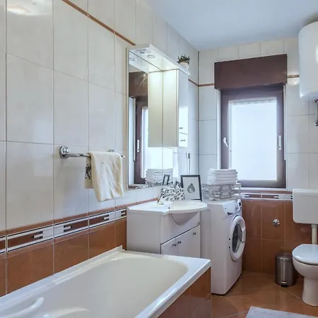 Amari Apartment