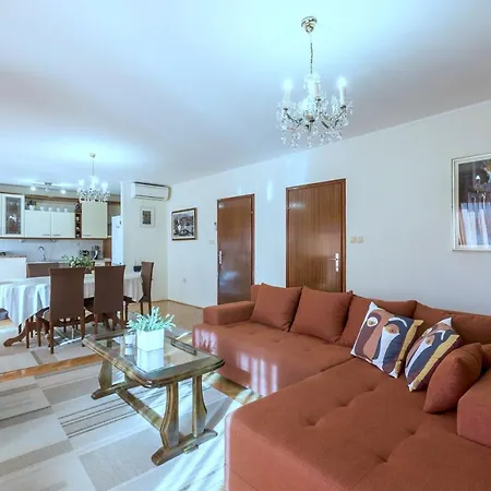 Apartamento Amari *