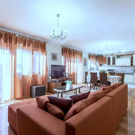 Amari Apartment