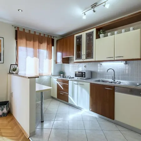 Amari Apartmán Kaštela